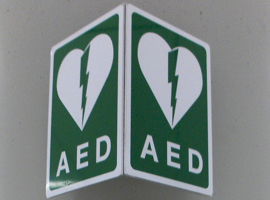 defibrillator defibrillator AED