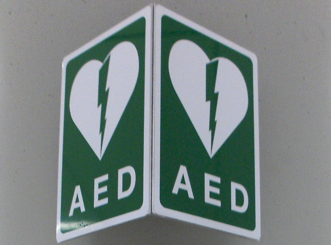 defibrillator AED